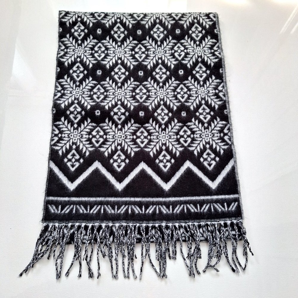 Better Than Cashmere Black and White Scarf NWOT